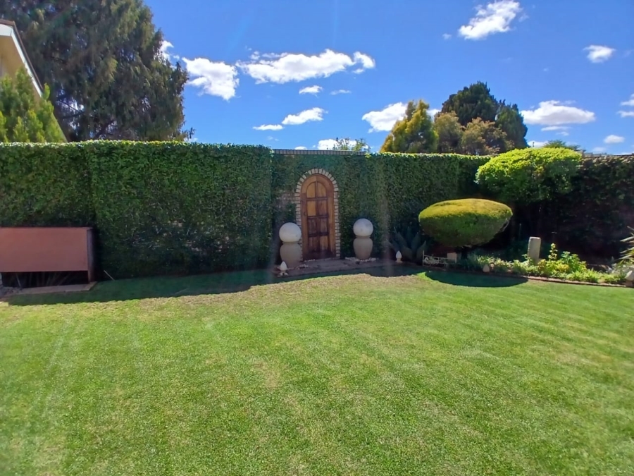 4 Bedroom Property for Sale in Kuruman Northern Cape
